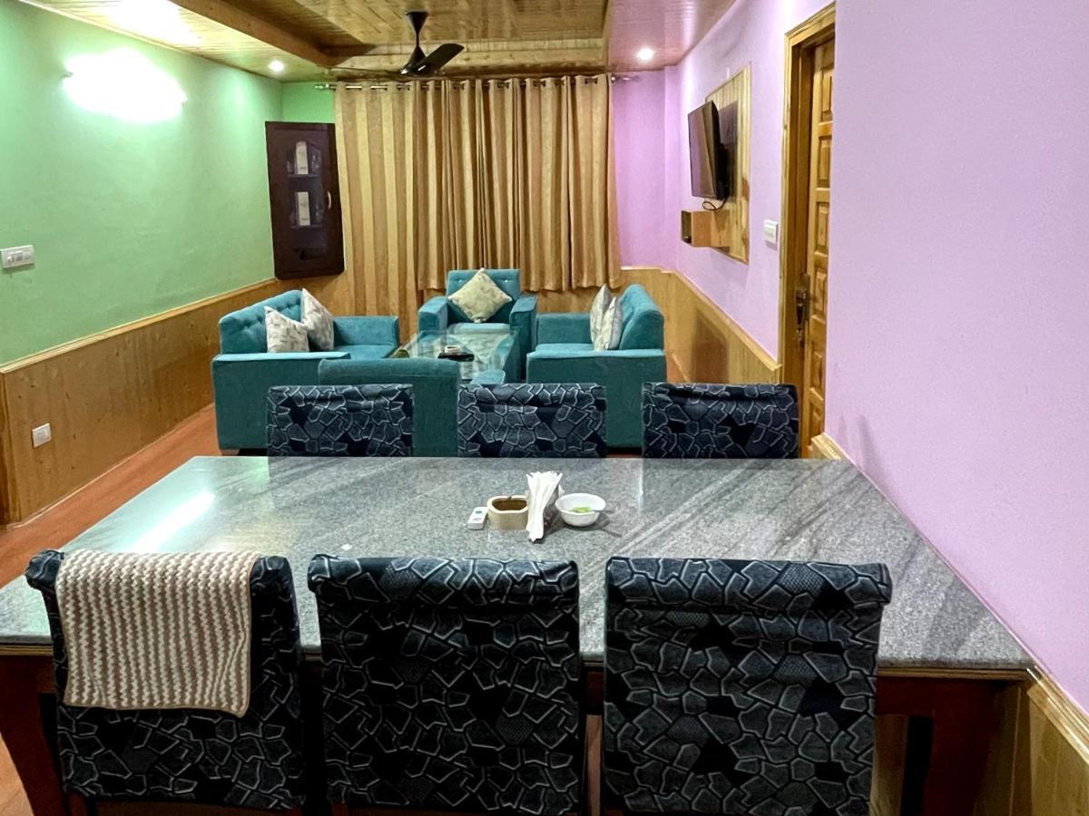 Lotus Cottage Manāli Pokój zdjęcie